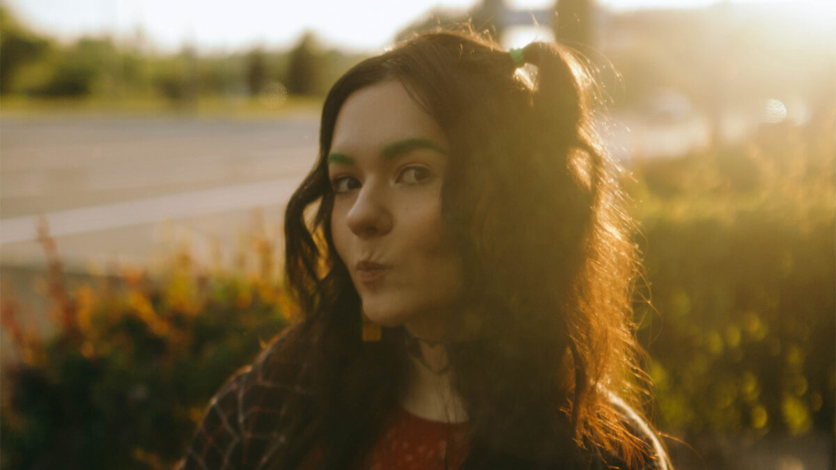 Співачка Alice Change присвятила пісню коханому з ЗСУ, з яким вона ще не бачилася (ВІДЕО)